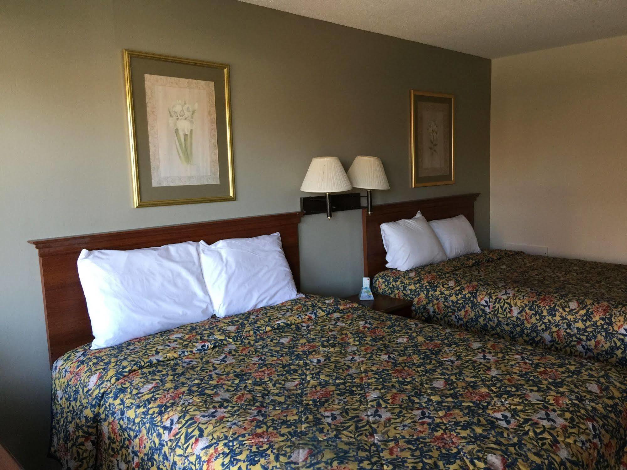 Red Carpet Inn & Suites - Danville Exteriör bild